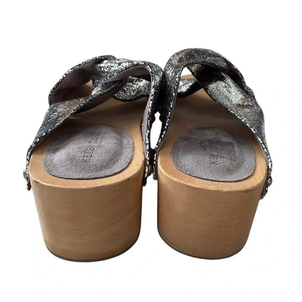Kelsi Dagger Metallic Silver Crackle Brooklyn Clog 5.5